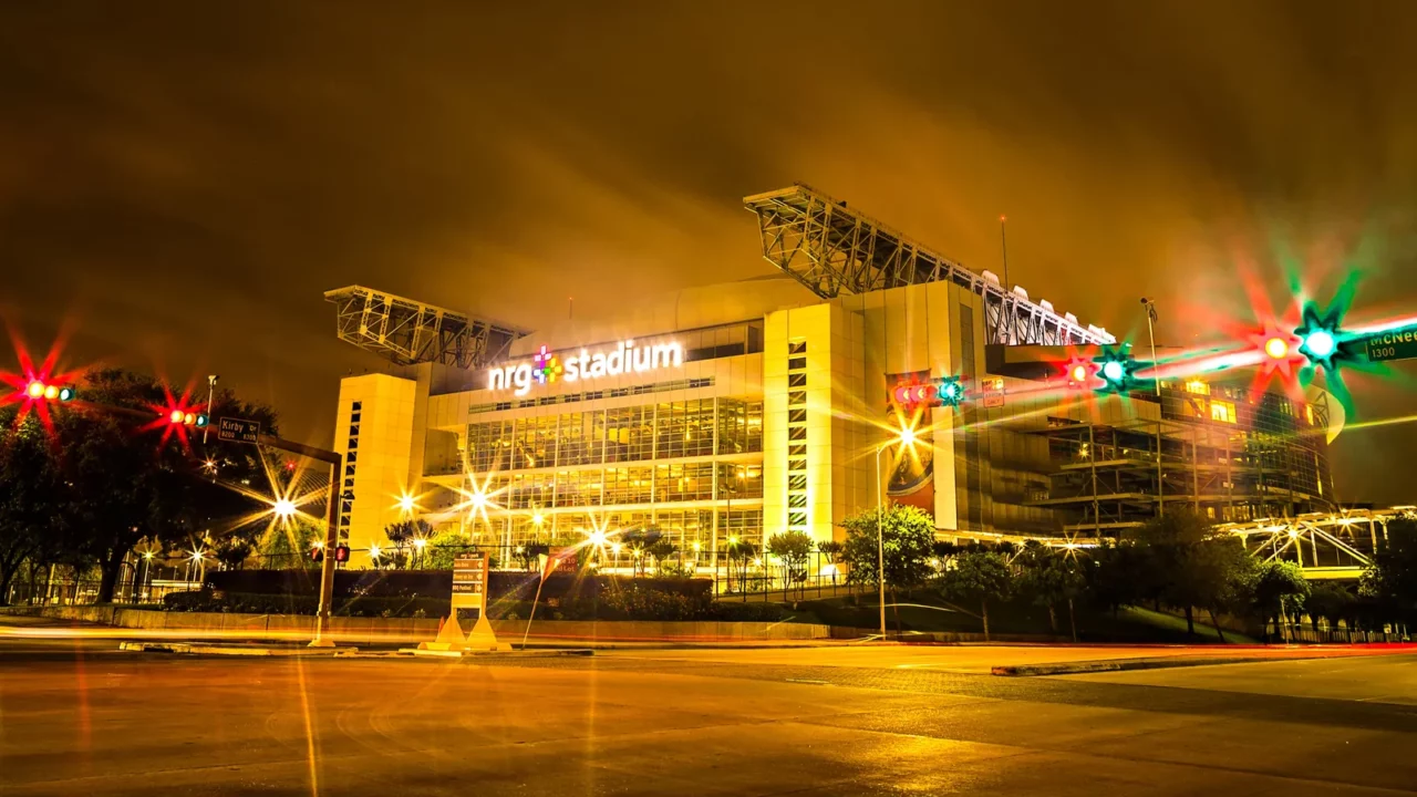 commercial-auto-risks-climb-as-fifa-world-cup-heads-to-houston-ev-smarts
